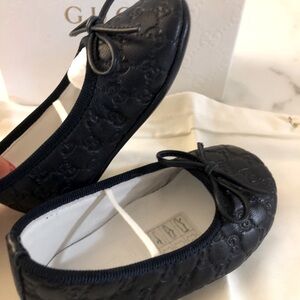 Gucci baby - navy leather ballet flat